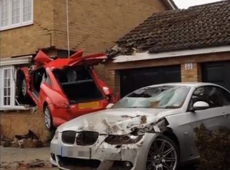 accident voiture spectaculaire